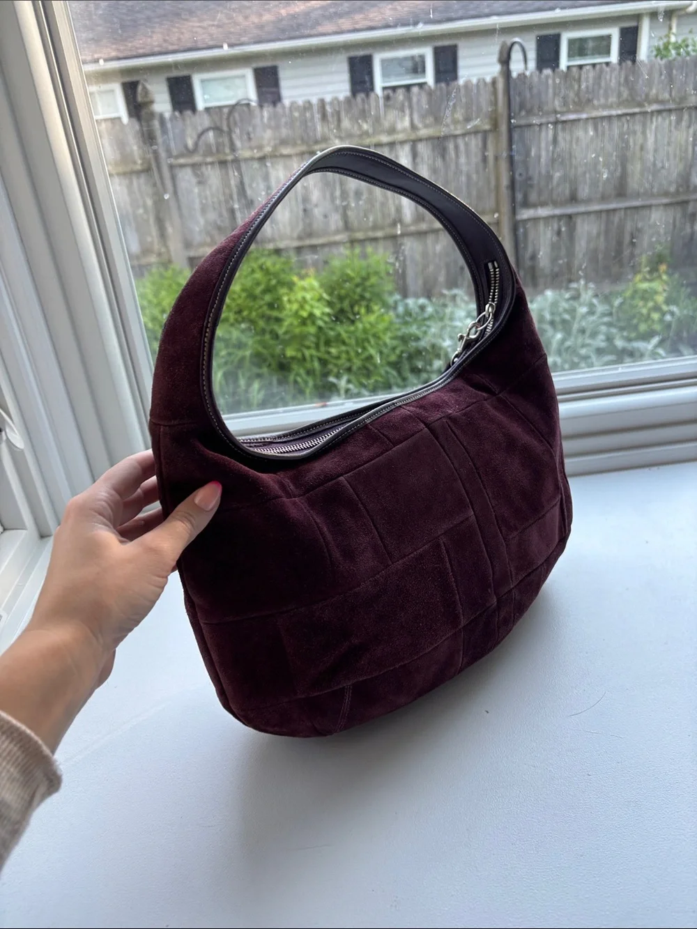 Coach y2k Ergo Hobo in burgundy suede patchwork. - Picture 4 of 10